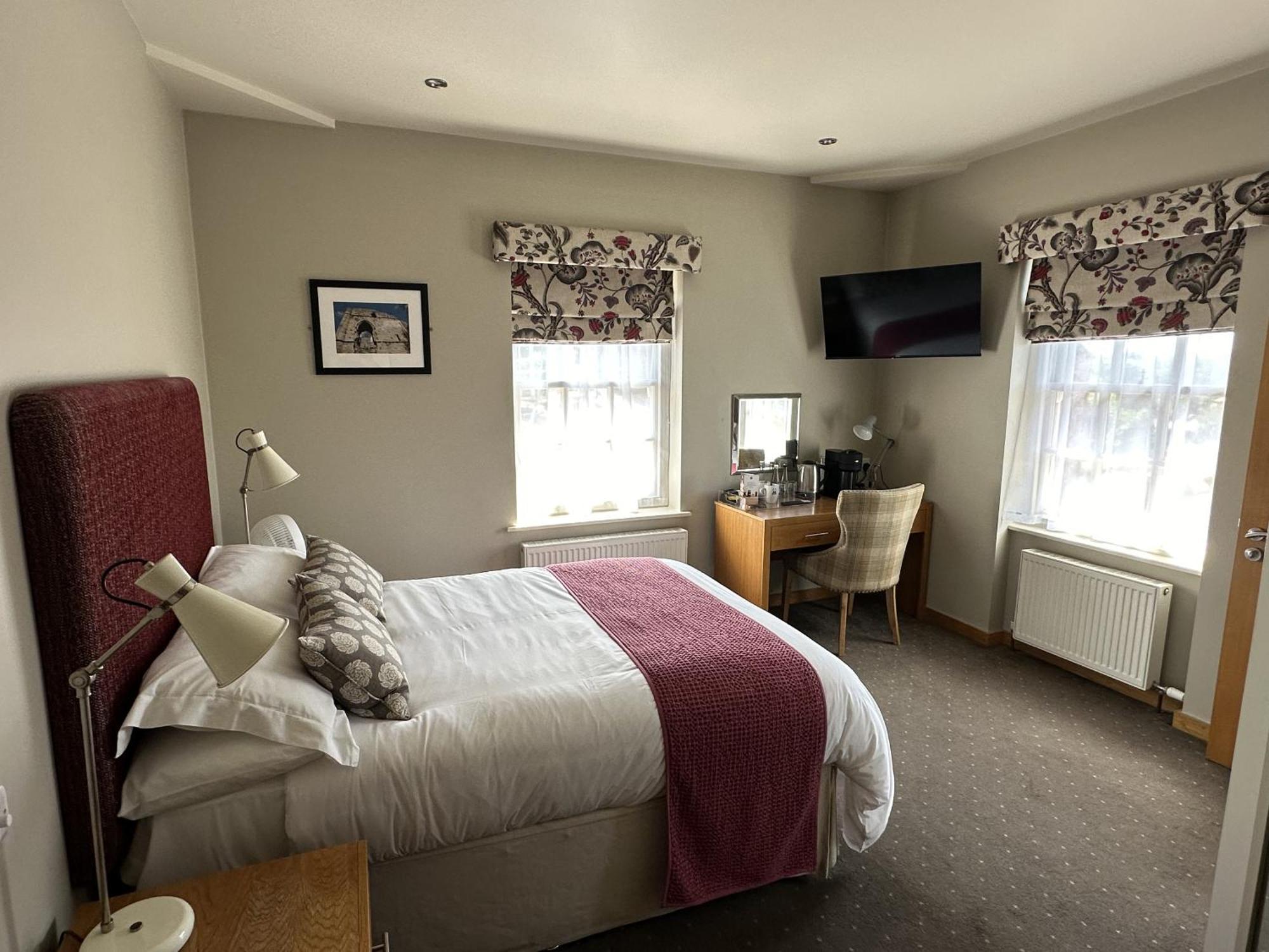 The Mitre Inn Knaresborough Bagian luar foto